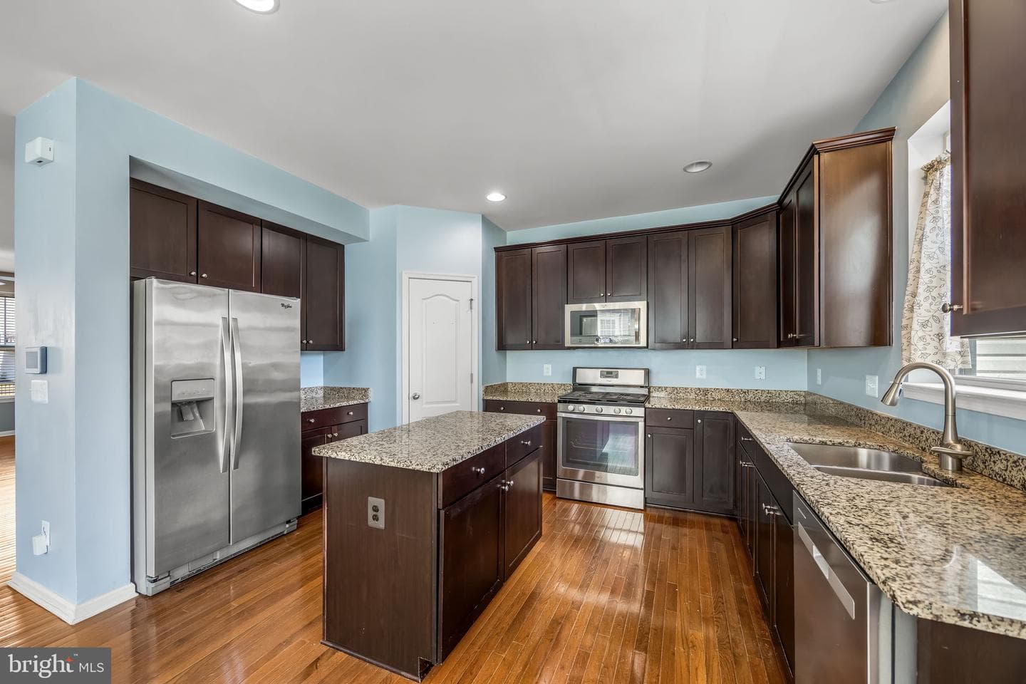 7 Coulter Lane photo 13