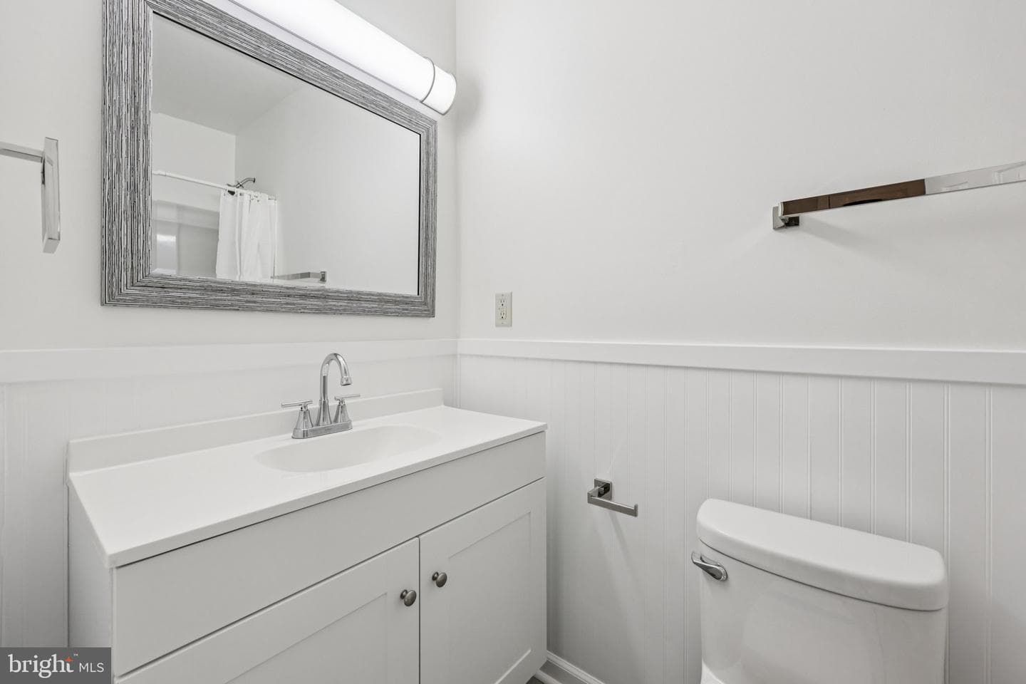 13 Howard Circle photo 23