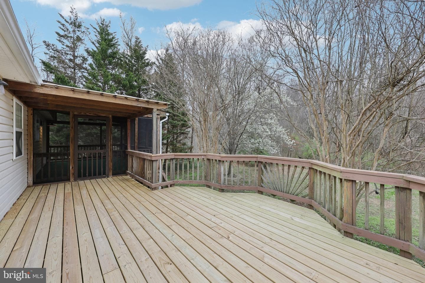 13 Howard Circle photo 38
