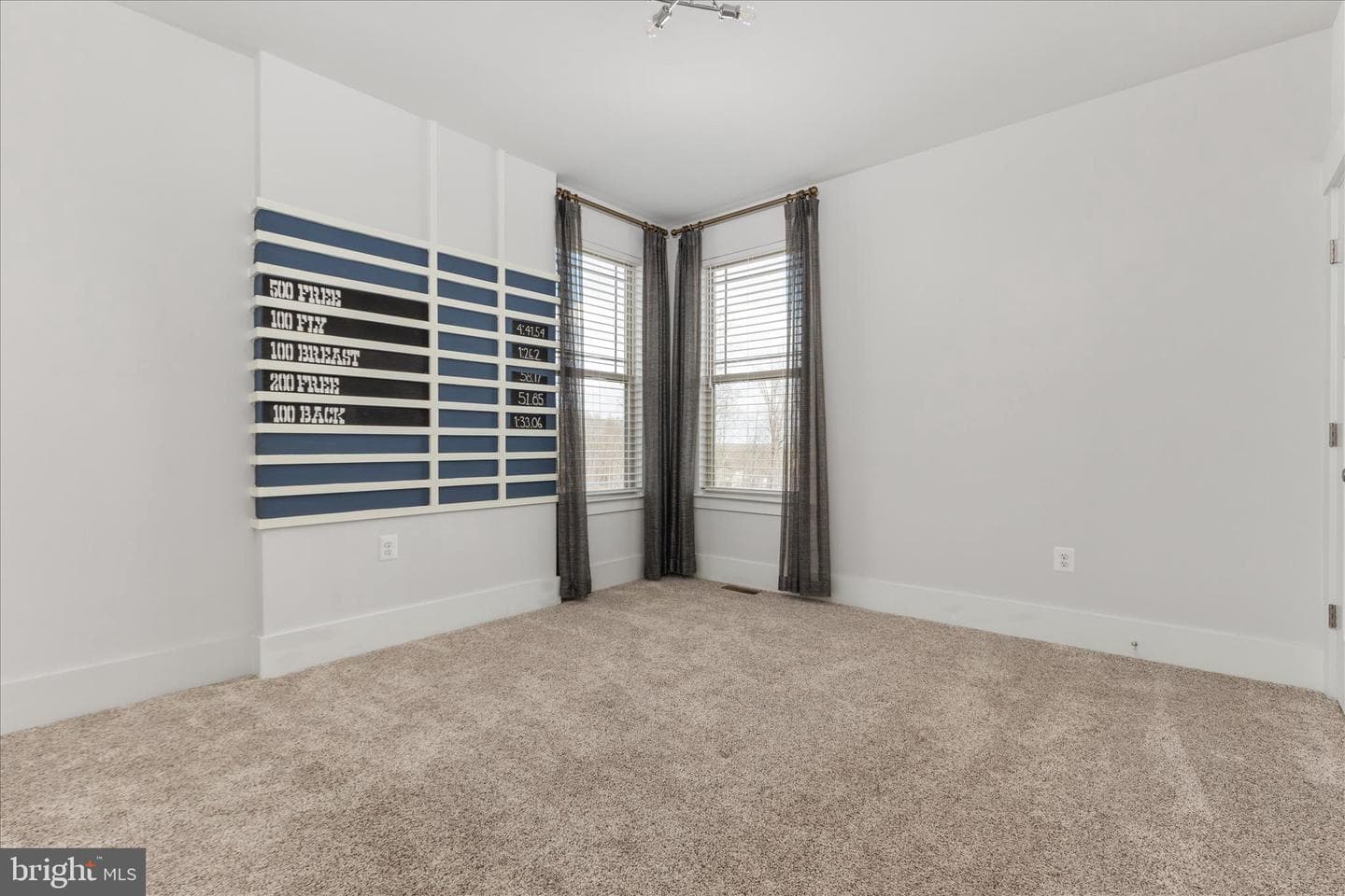 515 Sourwood Court photo 36