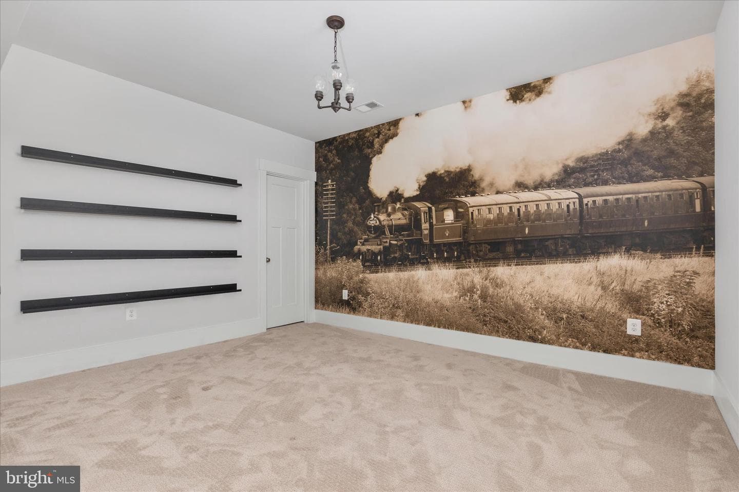515 Sourwood Court photo 55