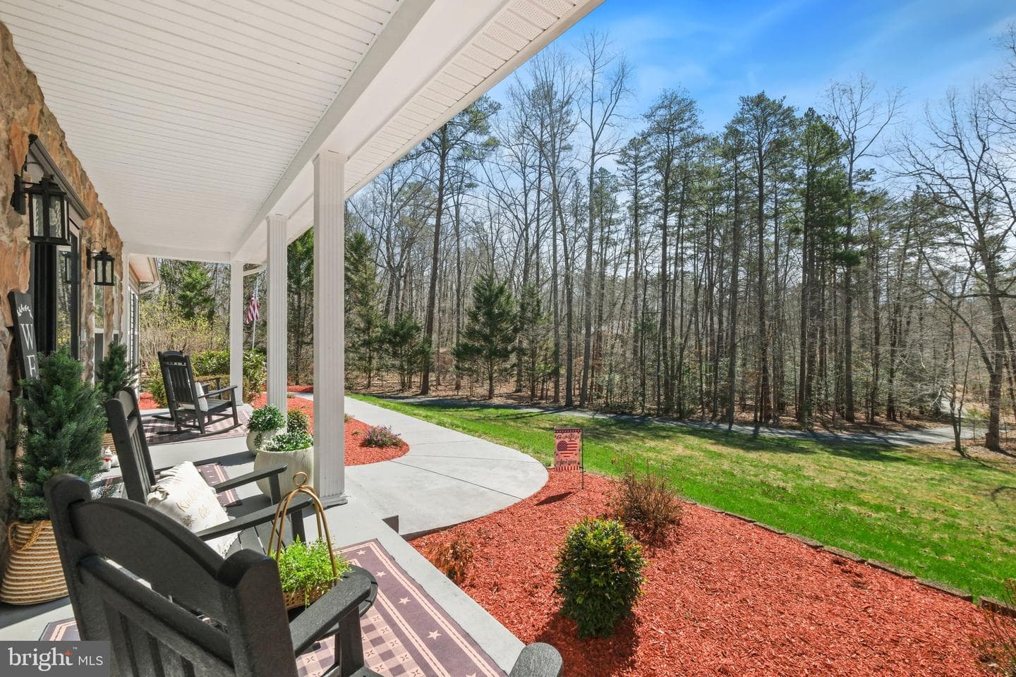 262 Longwood Drive photo 2