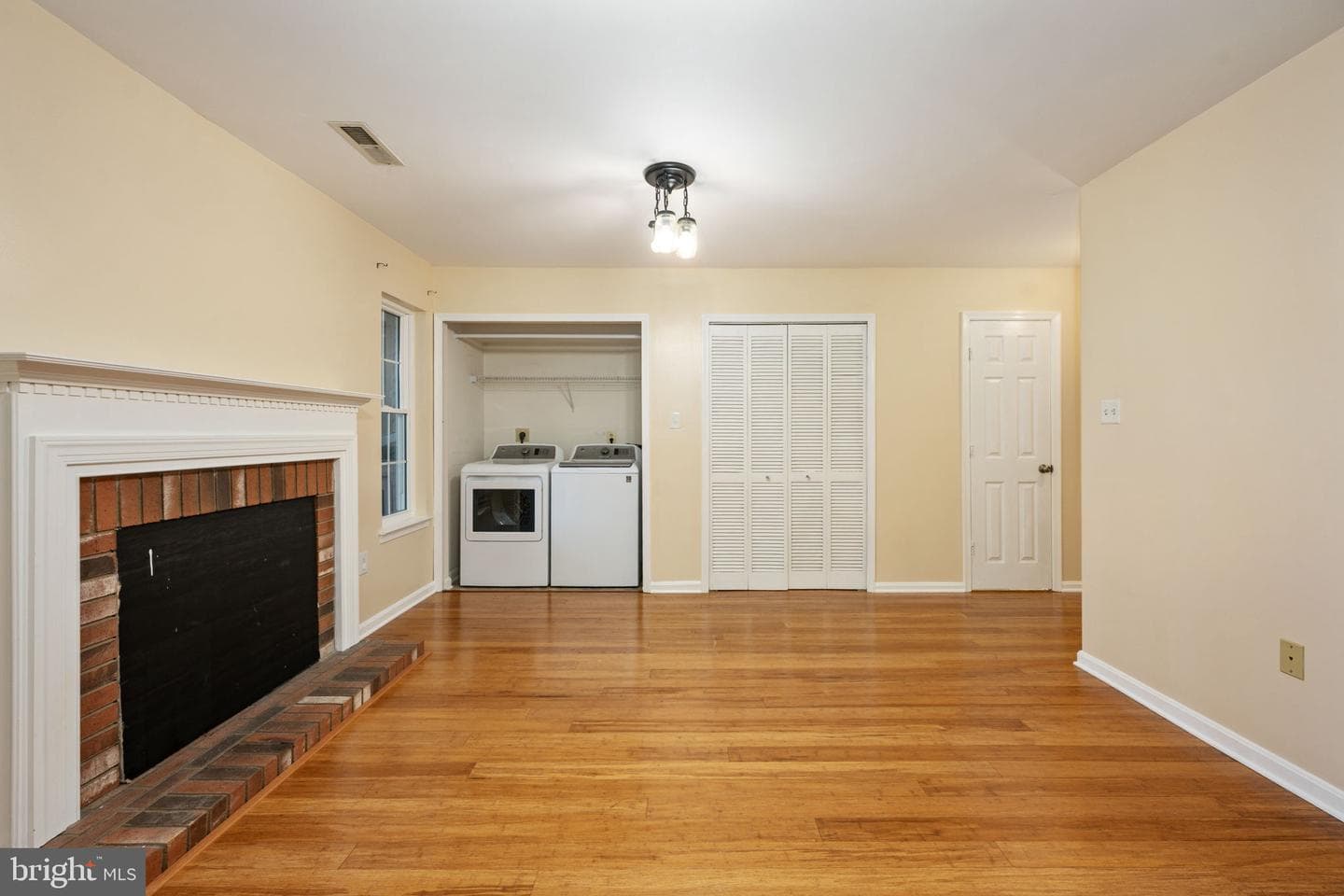 207 Knollwood Court photo 57