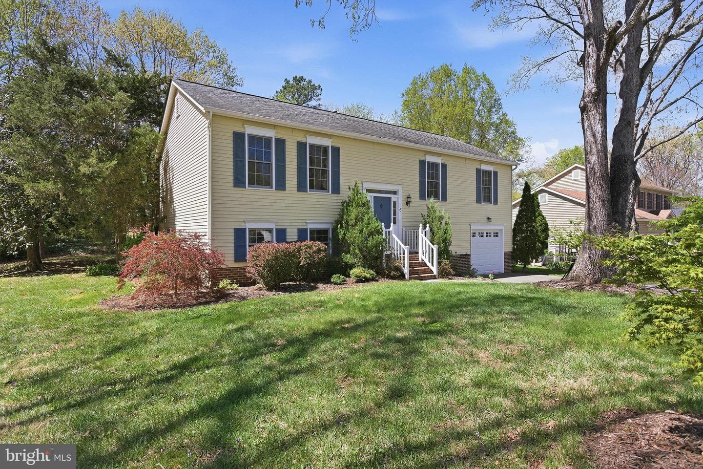 6 Lord Fairfax Drive photo 2
