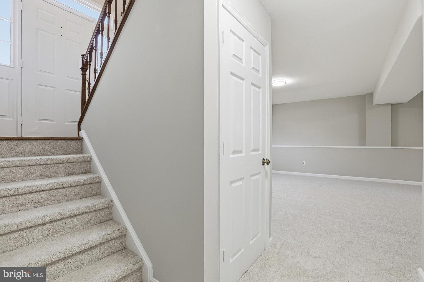 6 Lord Fairfax Drive photo 24