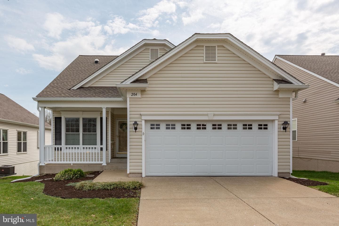 204 Bridgewater Circle photo 2