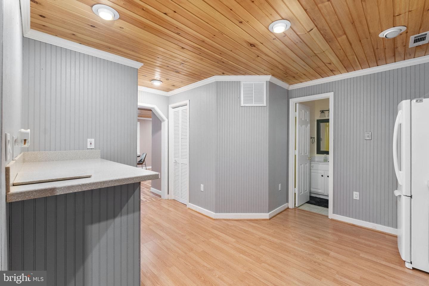 23 Evanshire Drive photo 86