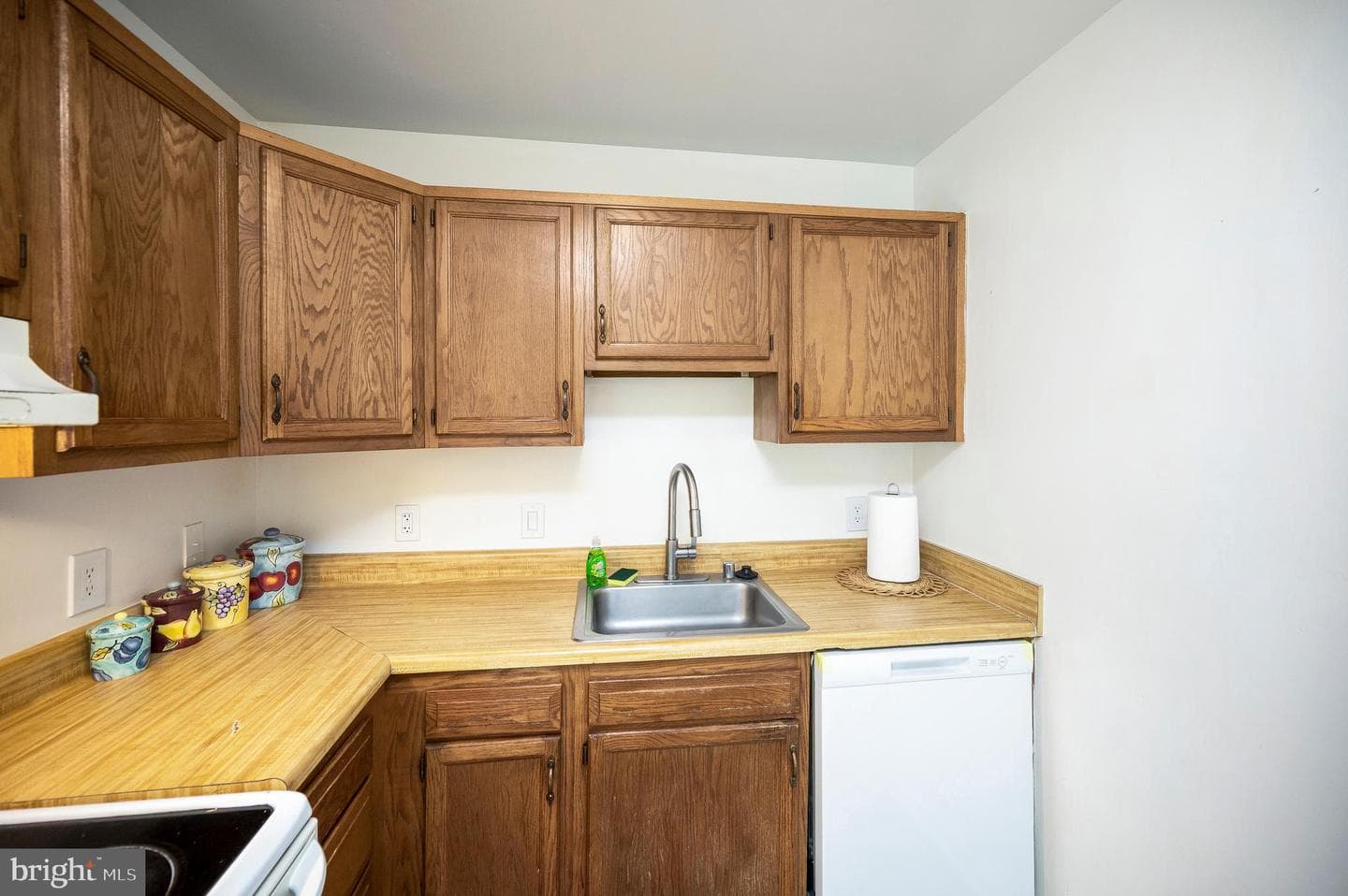 308 Surry #128 photo 18
