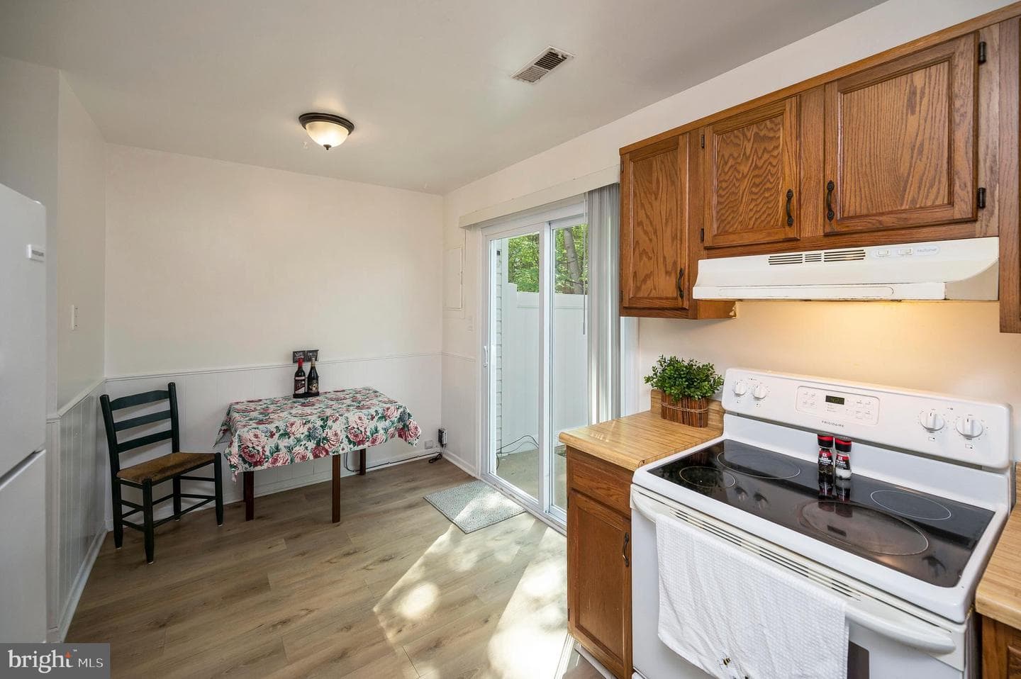 308 Surry #128 photo 20