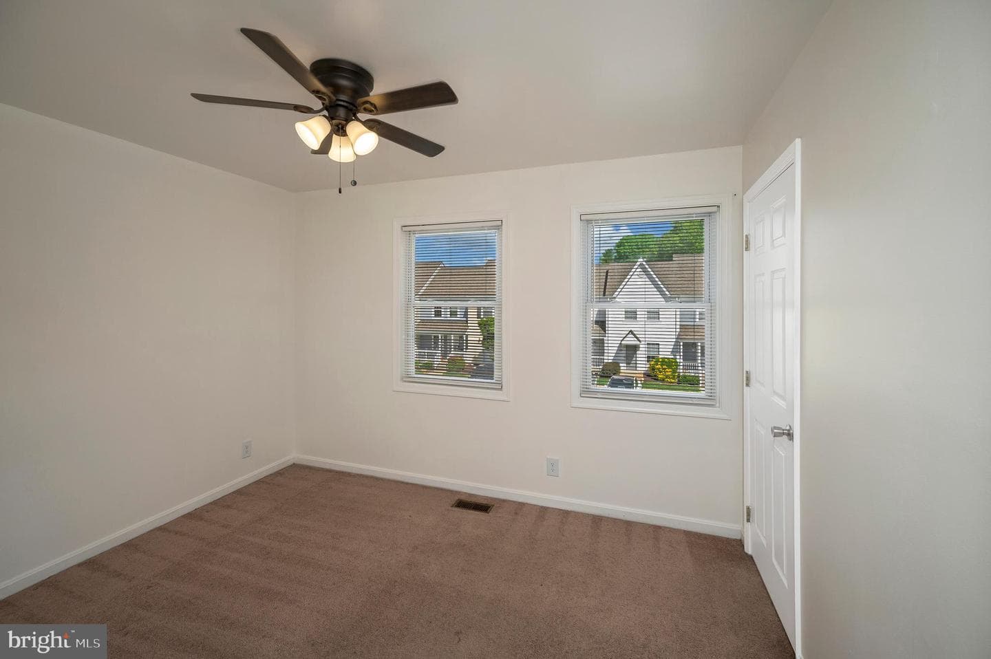 308 Surry #128 photo 25