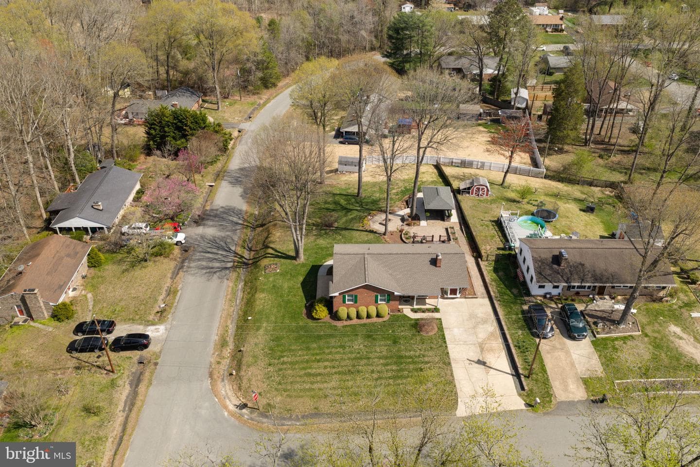 910 Carol Lane photo 61