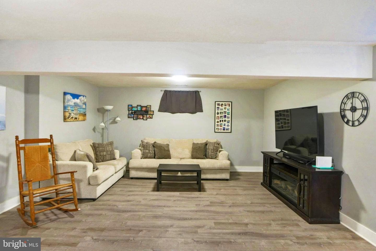 114 Bennington Way photo 42