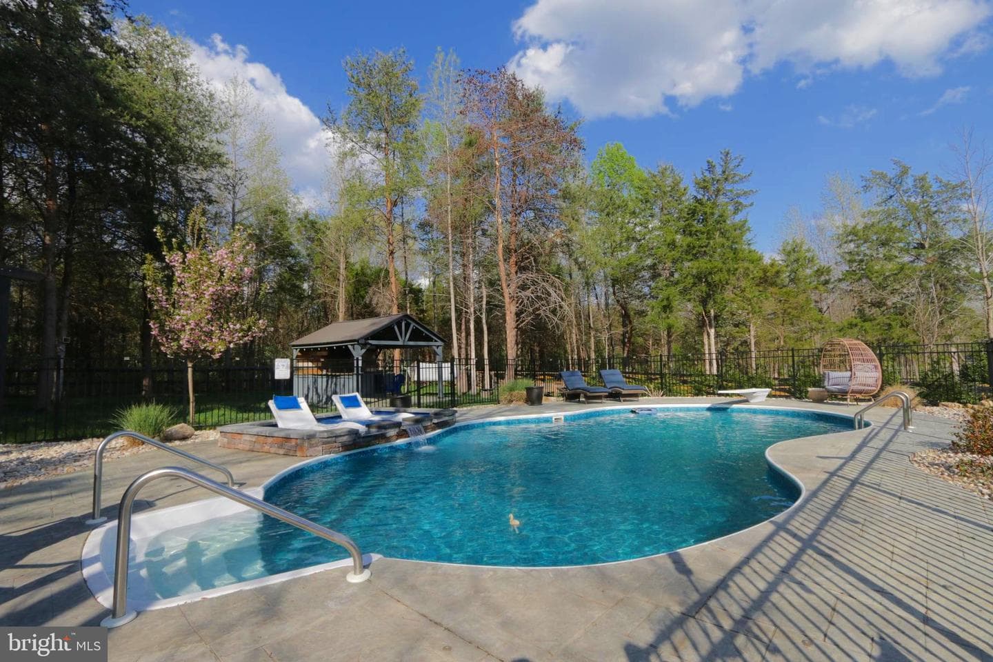 114 Bennington Way photo 70