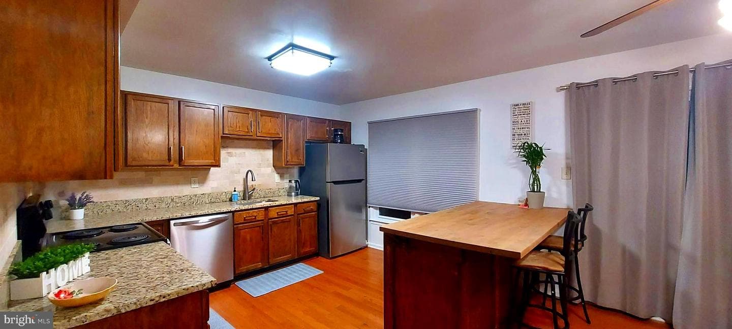 104 Rolling Hill Court photo 6