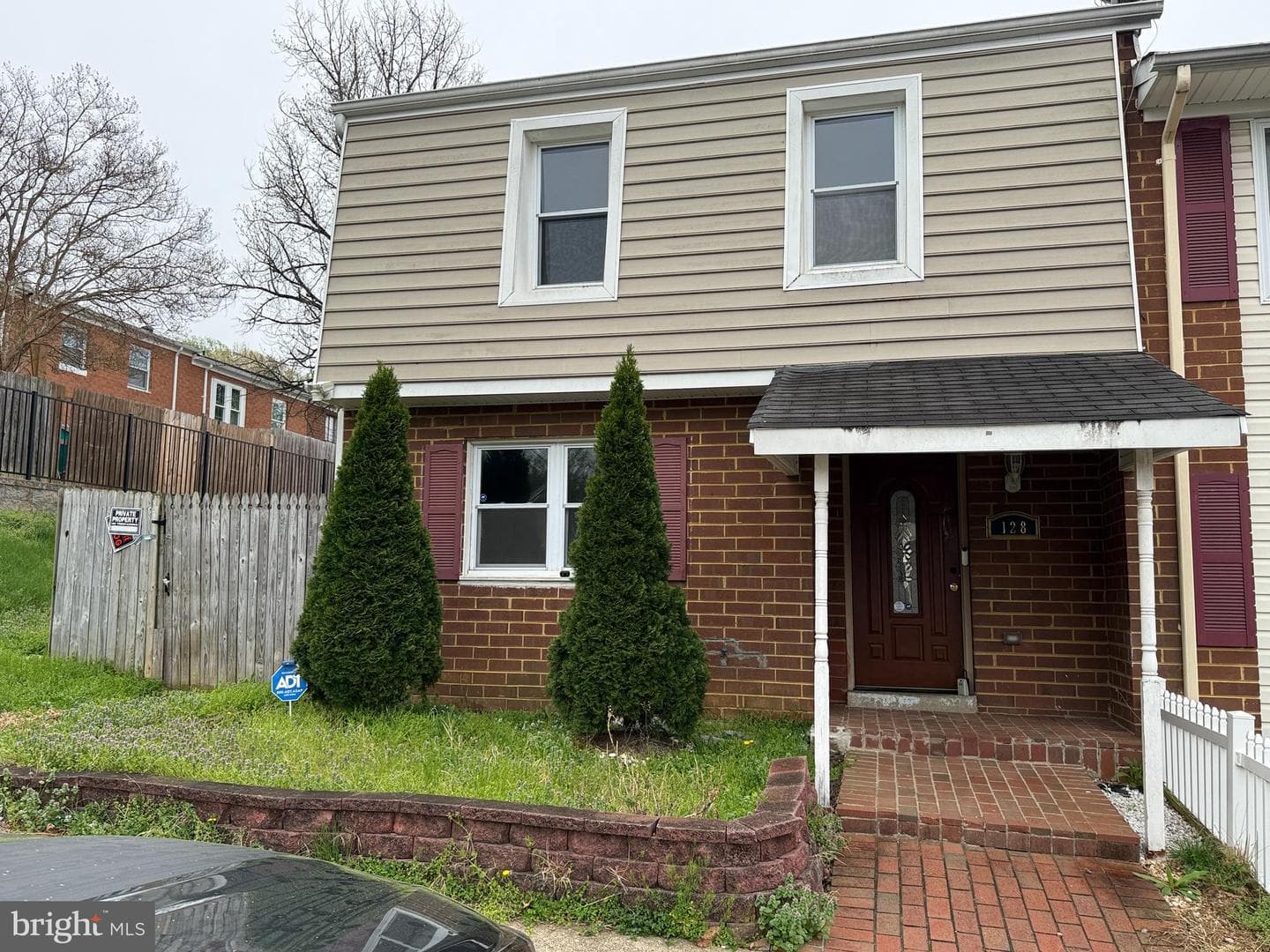 128 Oak Drive