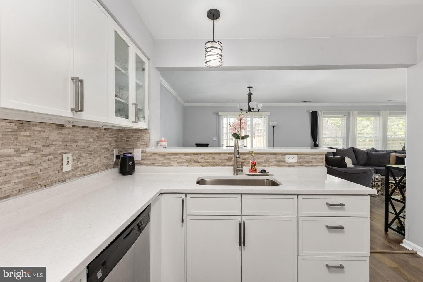 6 Regency Drive photo 12