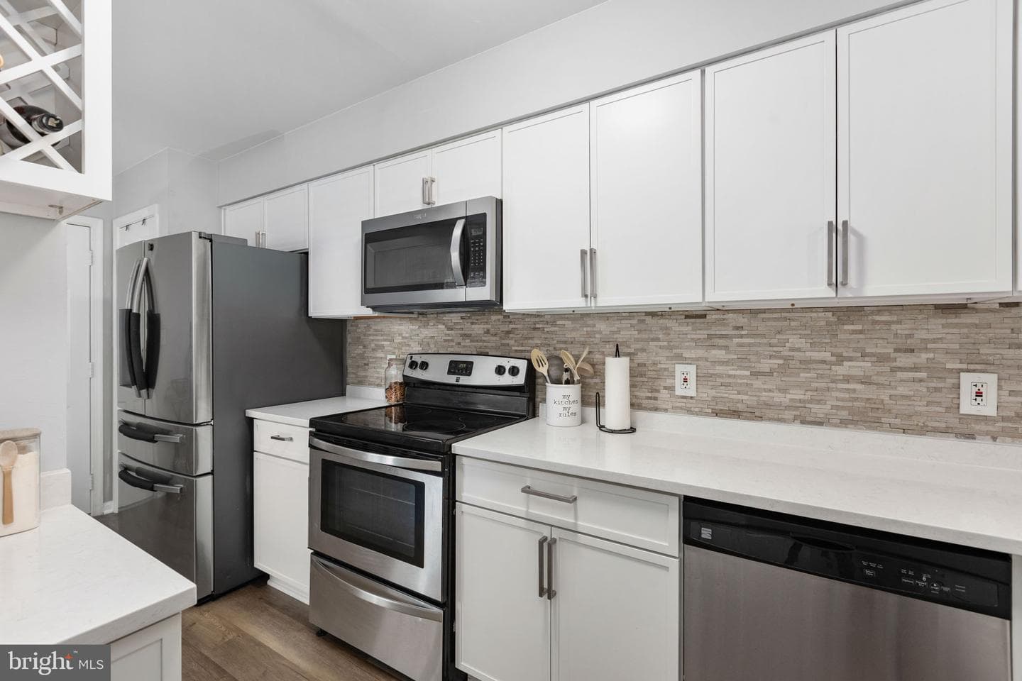 6 Regency Drive photo 15
