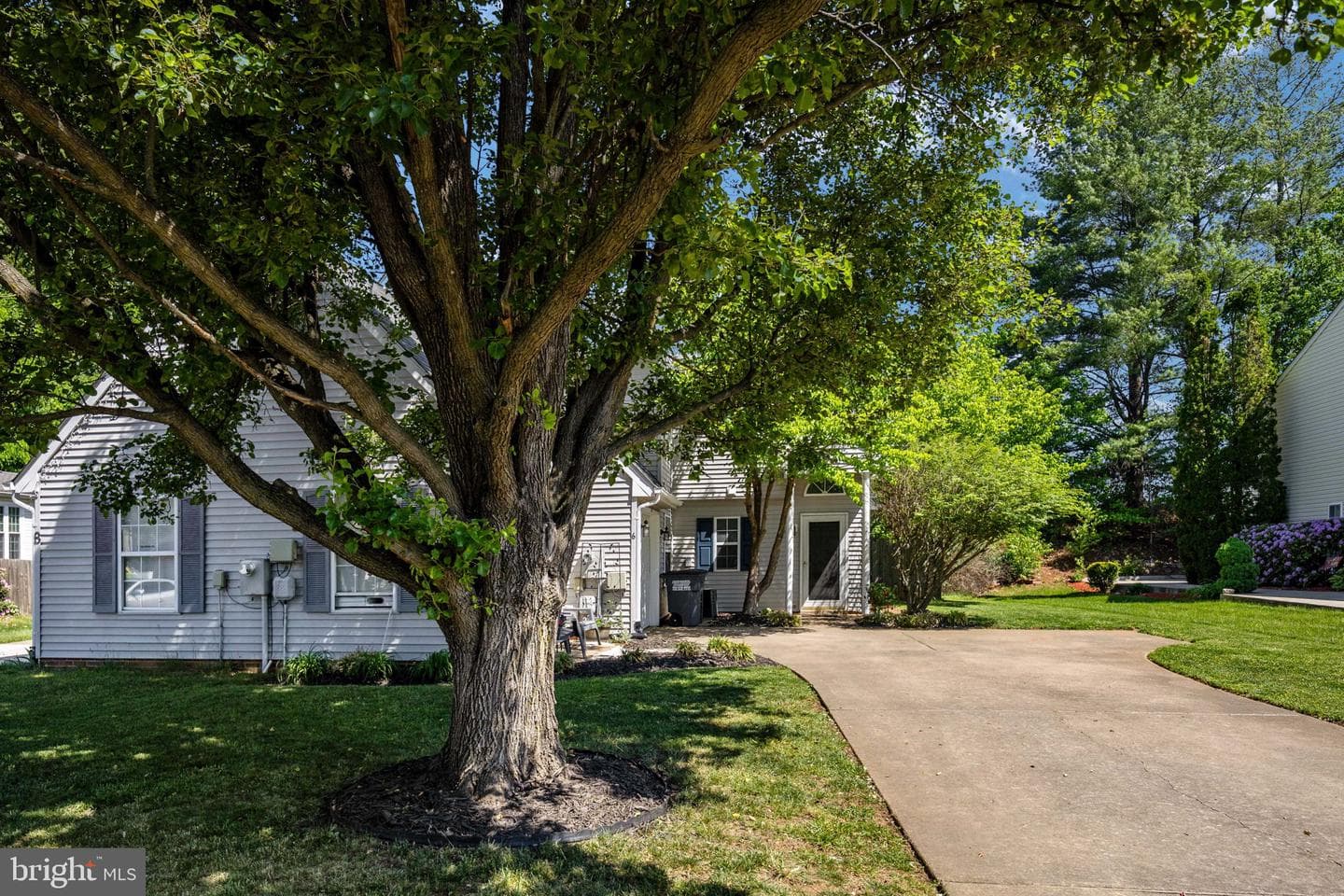 6 Regency Drive photo 43