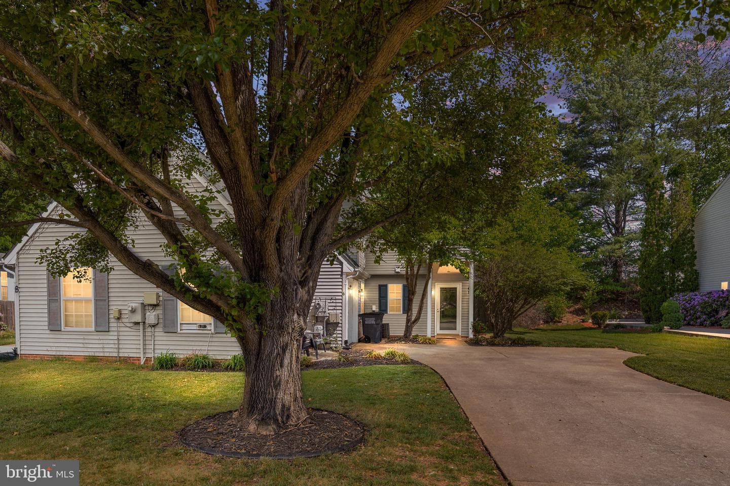 6 Regency Drive photo 44