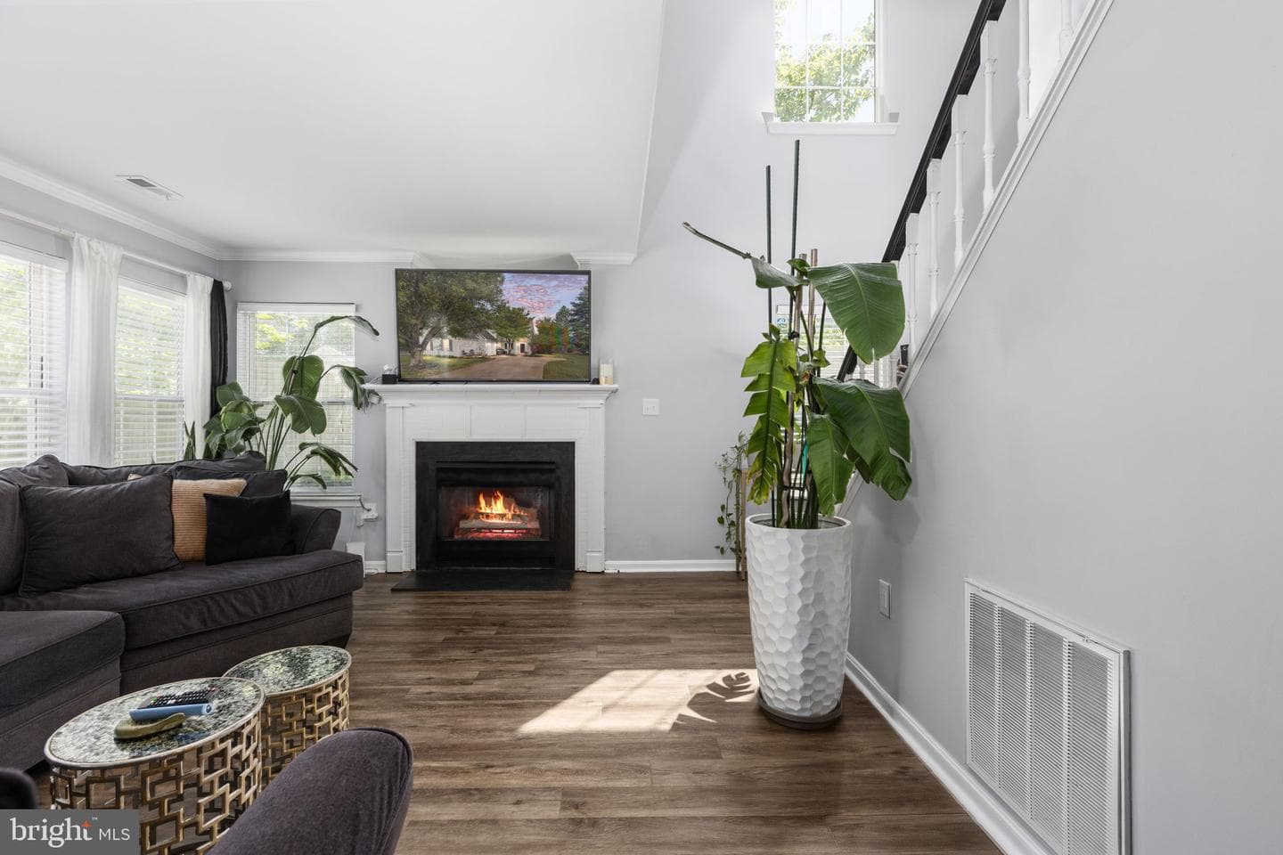 6 Regency Drive photo 5