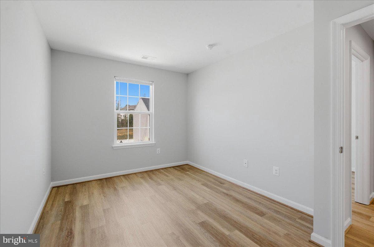 311 Landing Drive photo 21
