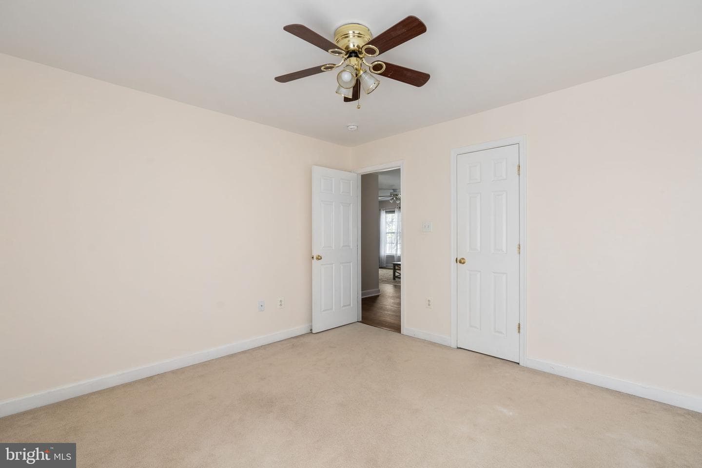 4 Granite Court photo 36