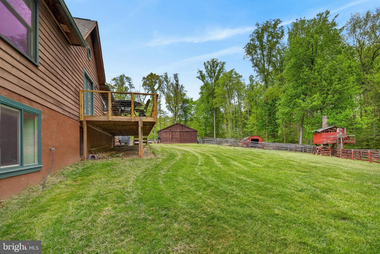 2 Holly Court photo 41