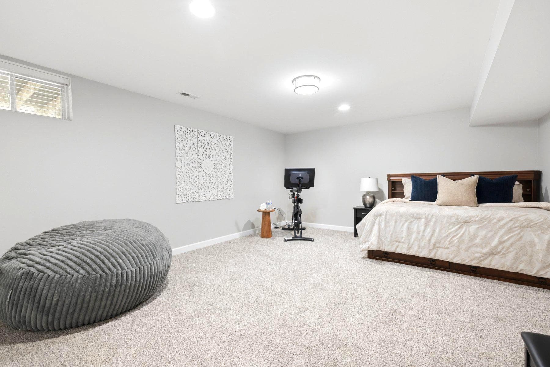 113 Ireland Drive photo 44