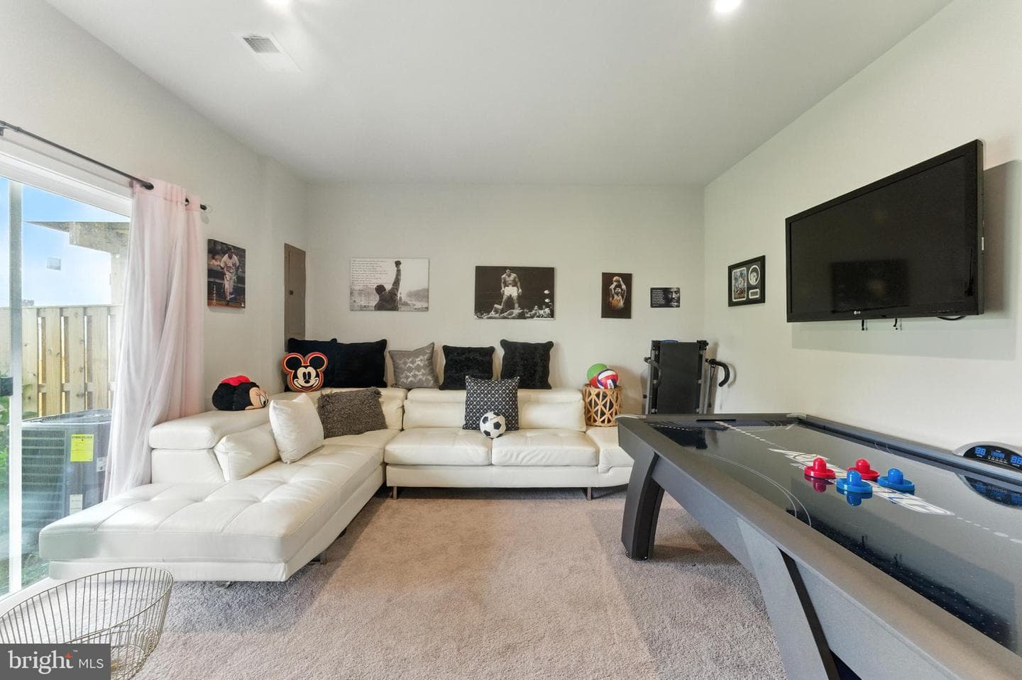 406 Honeyberry Lane photo 32