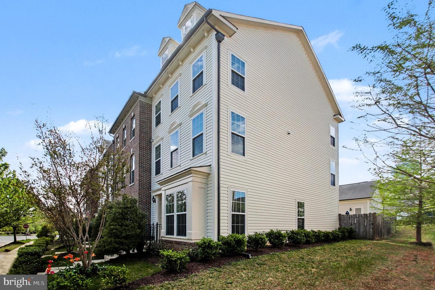 111 Almond Drive photo 32