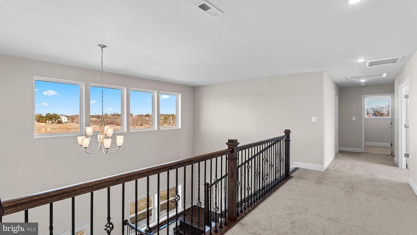 143 Hillsdale Drive photo 13