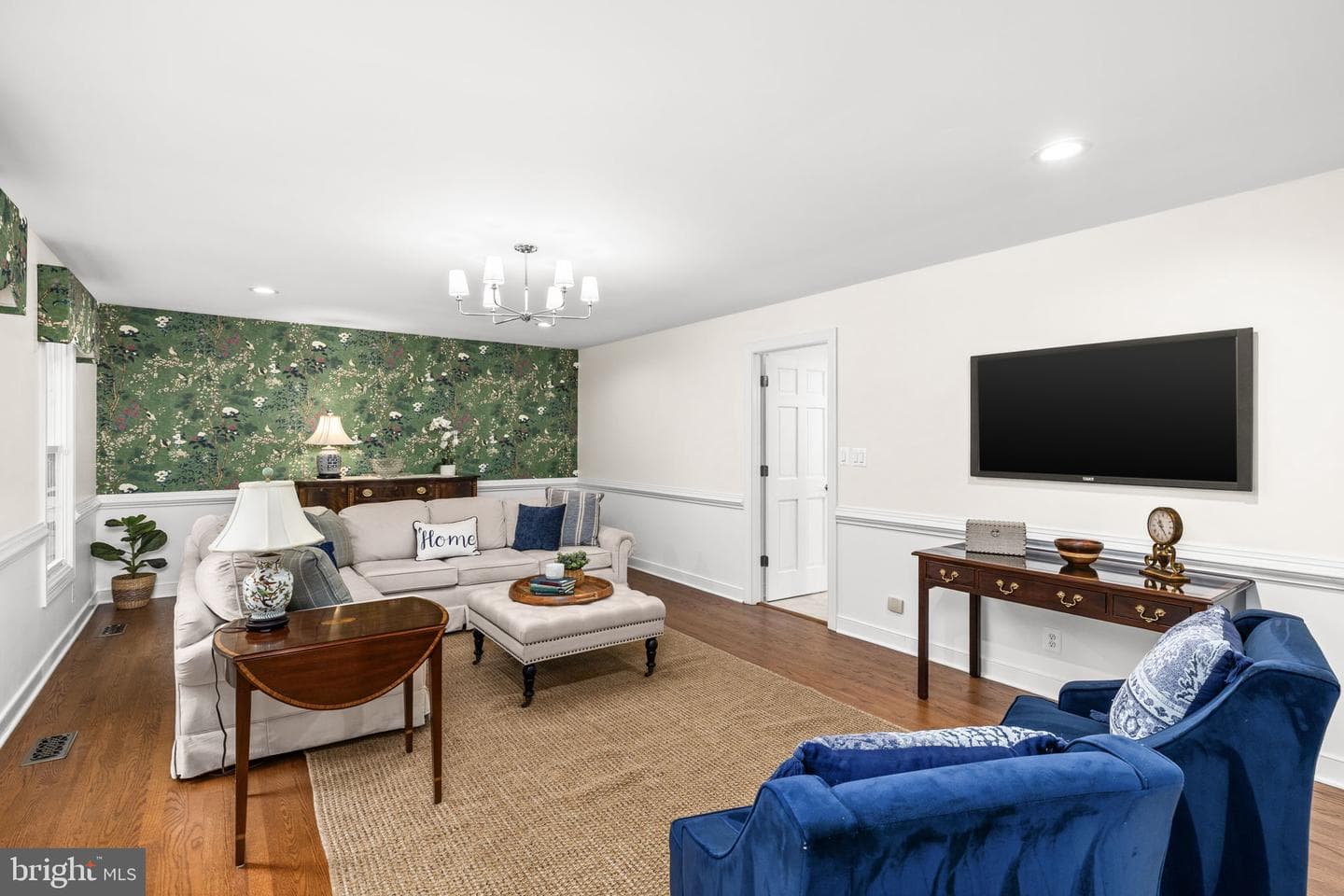 40 Holly Tree Lane photo 50