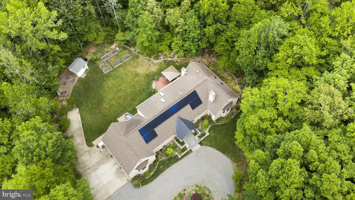 40 Holly Tree Lane photo 8