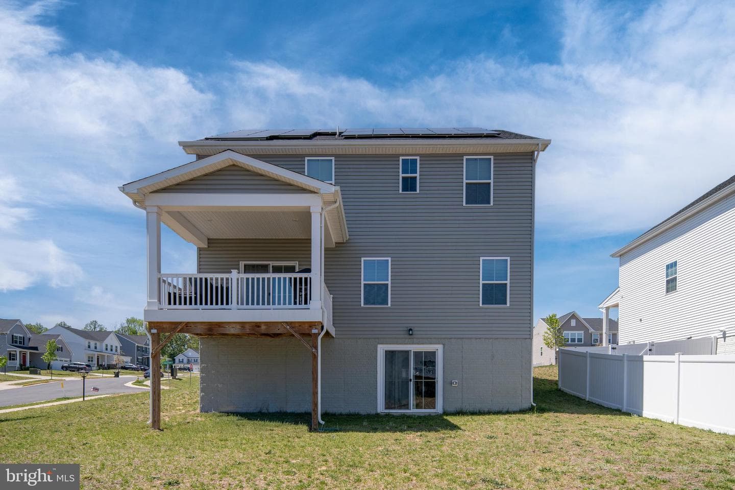 497 Bridgepoint Drive photo 44