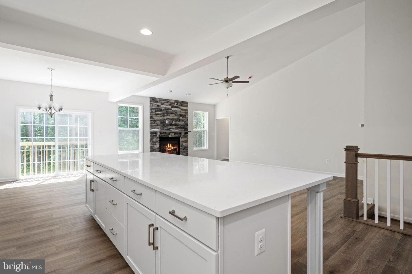 185 Infinity Lane photo 28