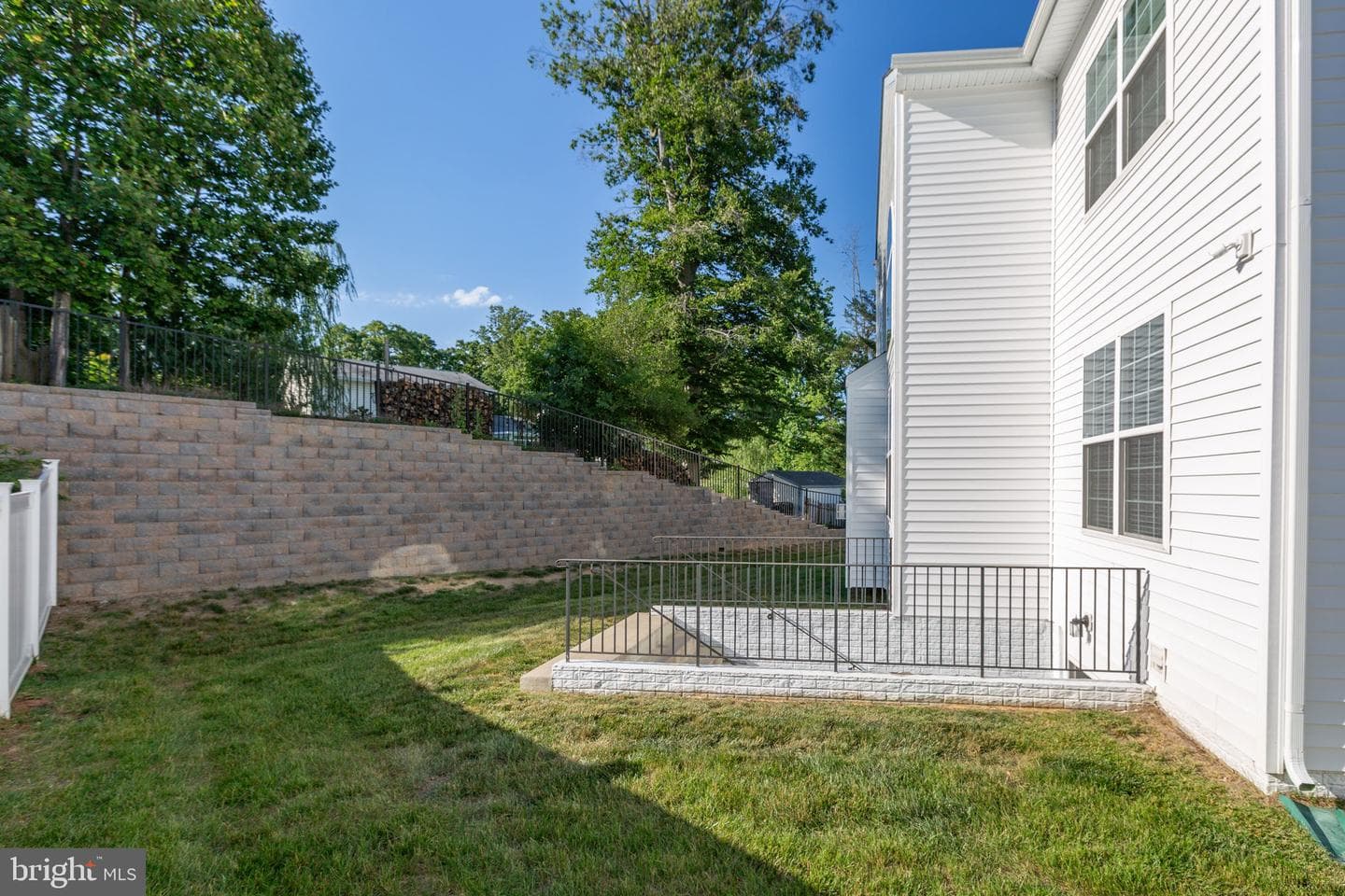 121 Brafferton Boulevard photo 54