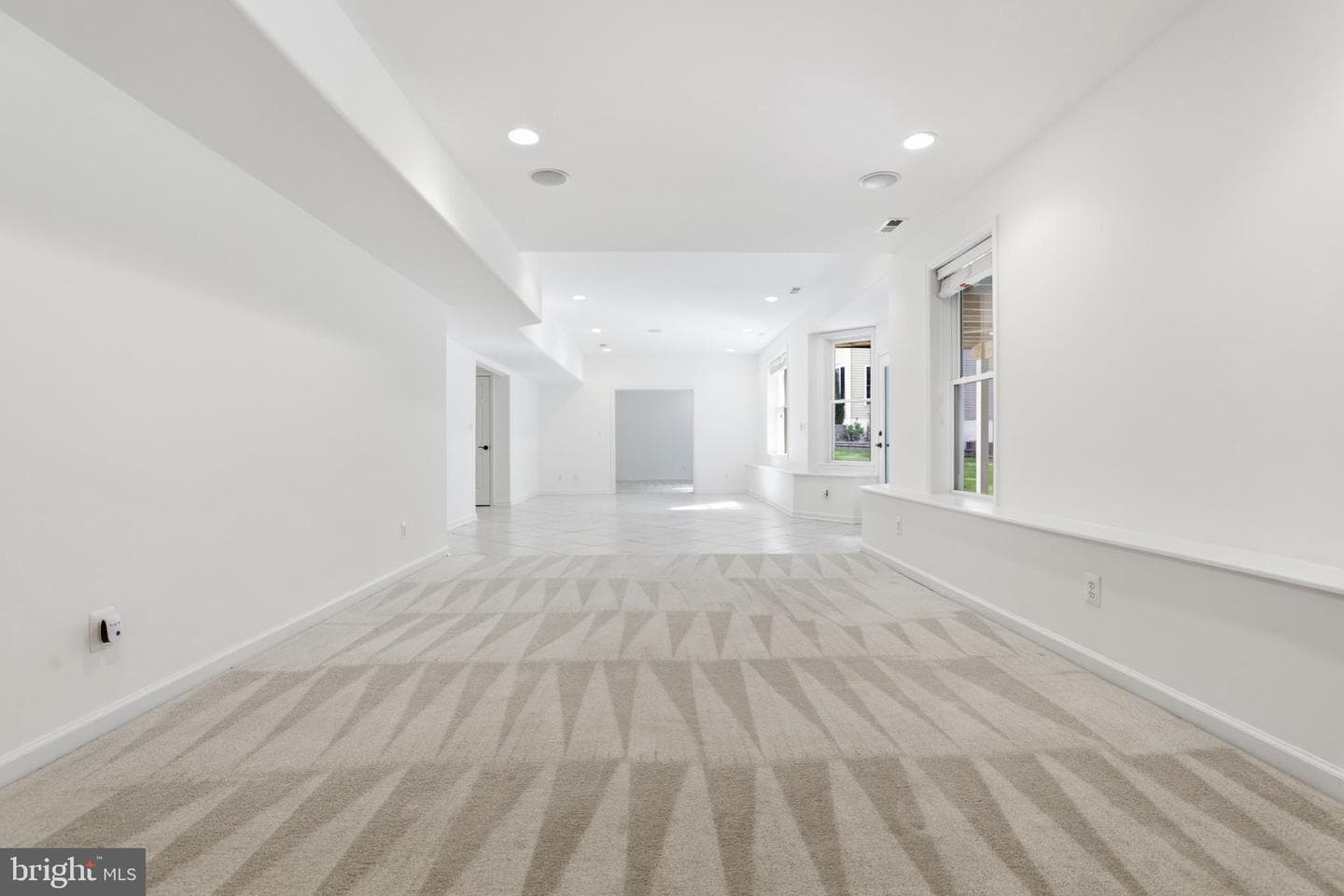 56 Monument Drive photo 39