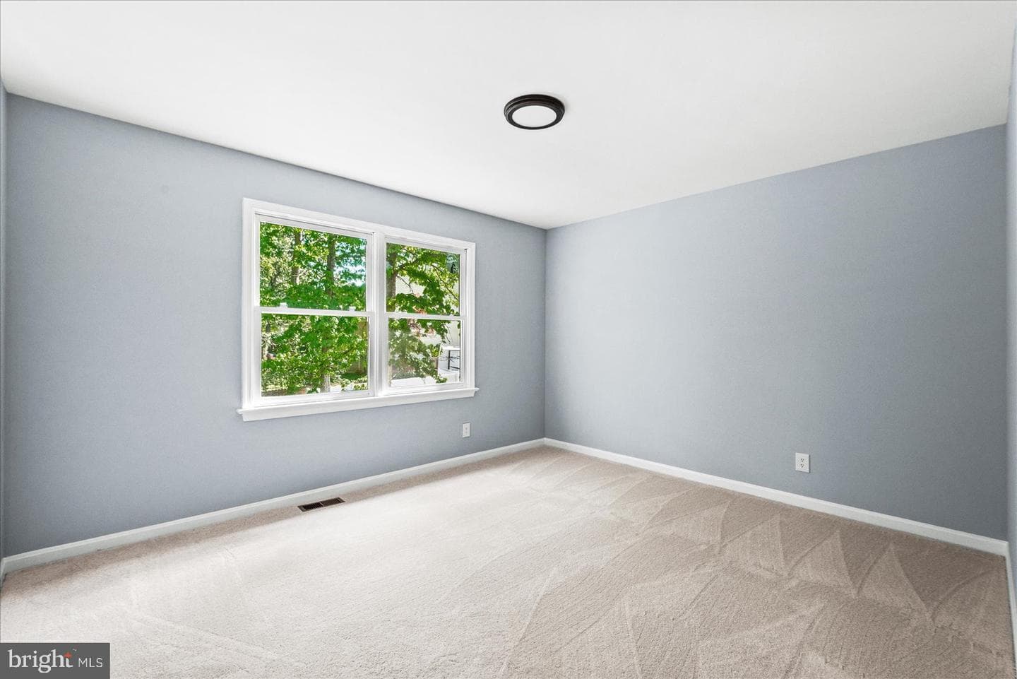 32 Kelly Way photo 37