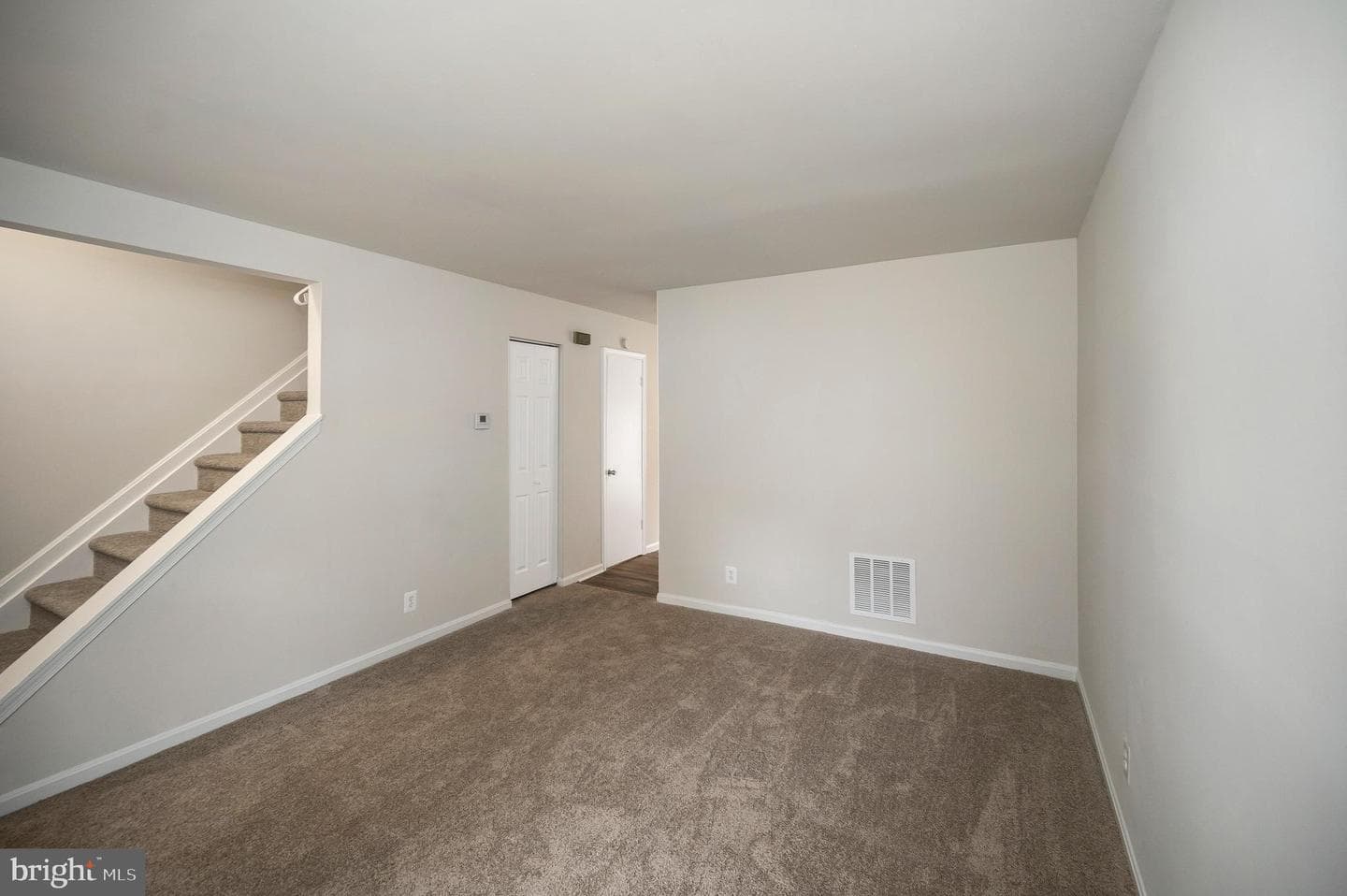 613 Madison Court #23 photo 8