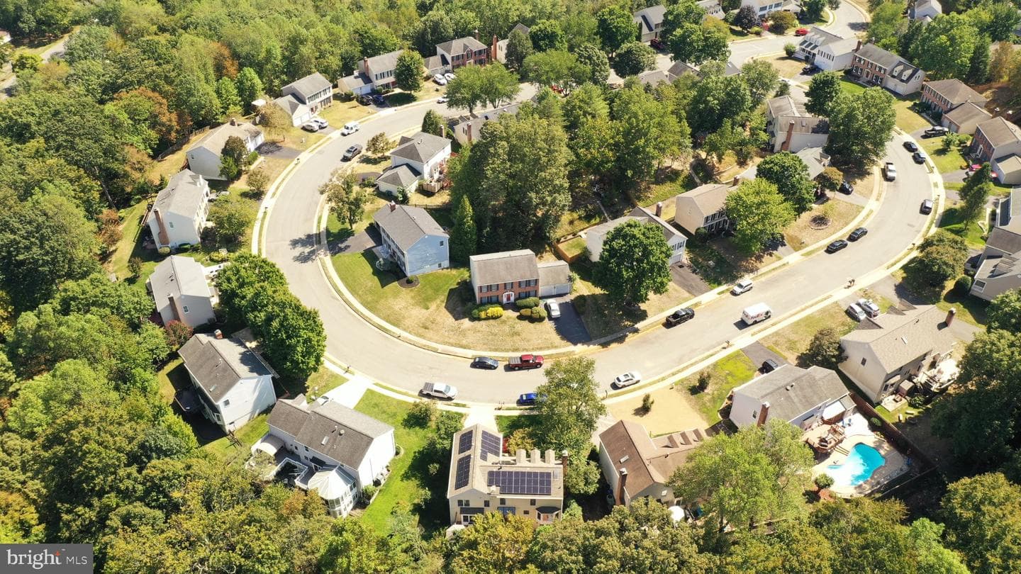30 Bridgeport Circle photo 50