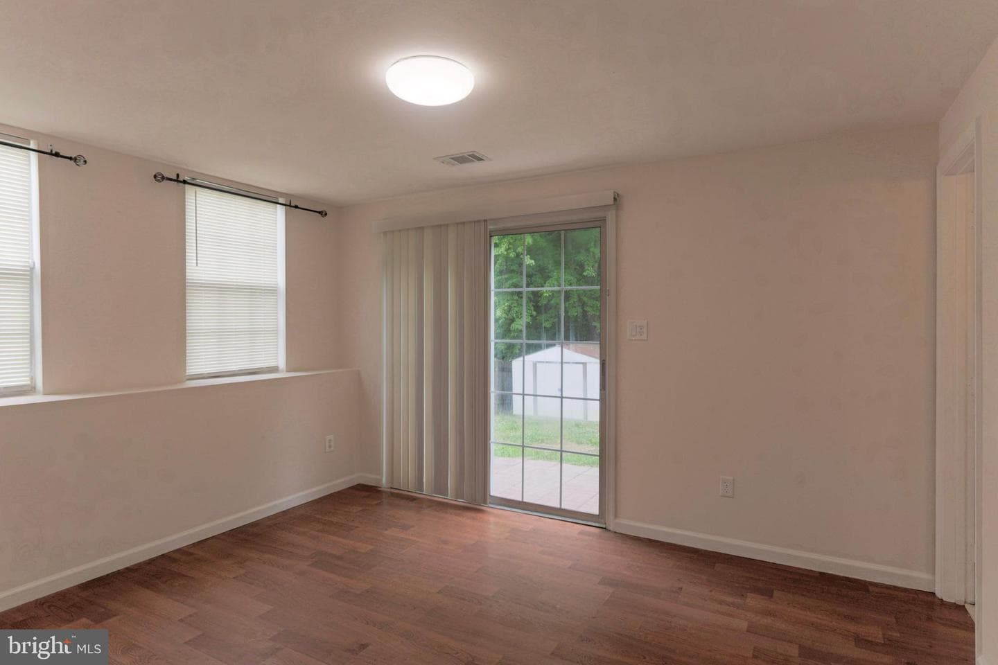 47 Clark Lane photo 29