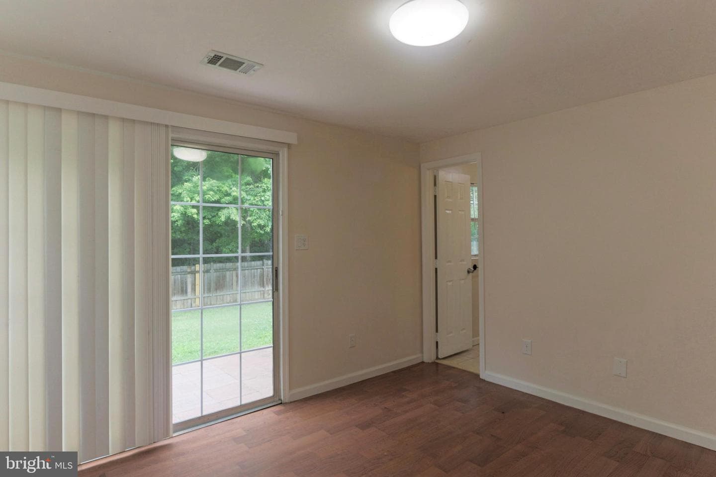 47 Clark Lane photo 30
