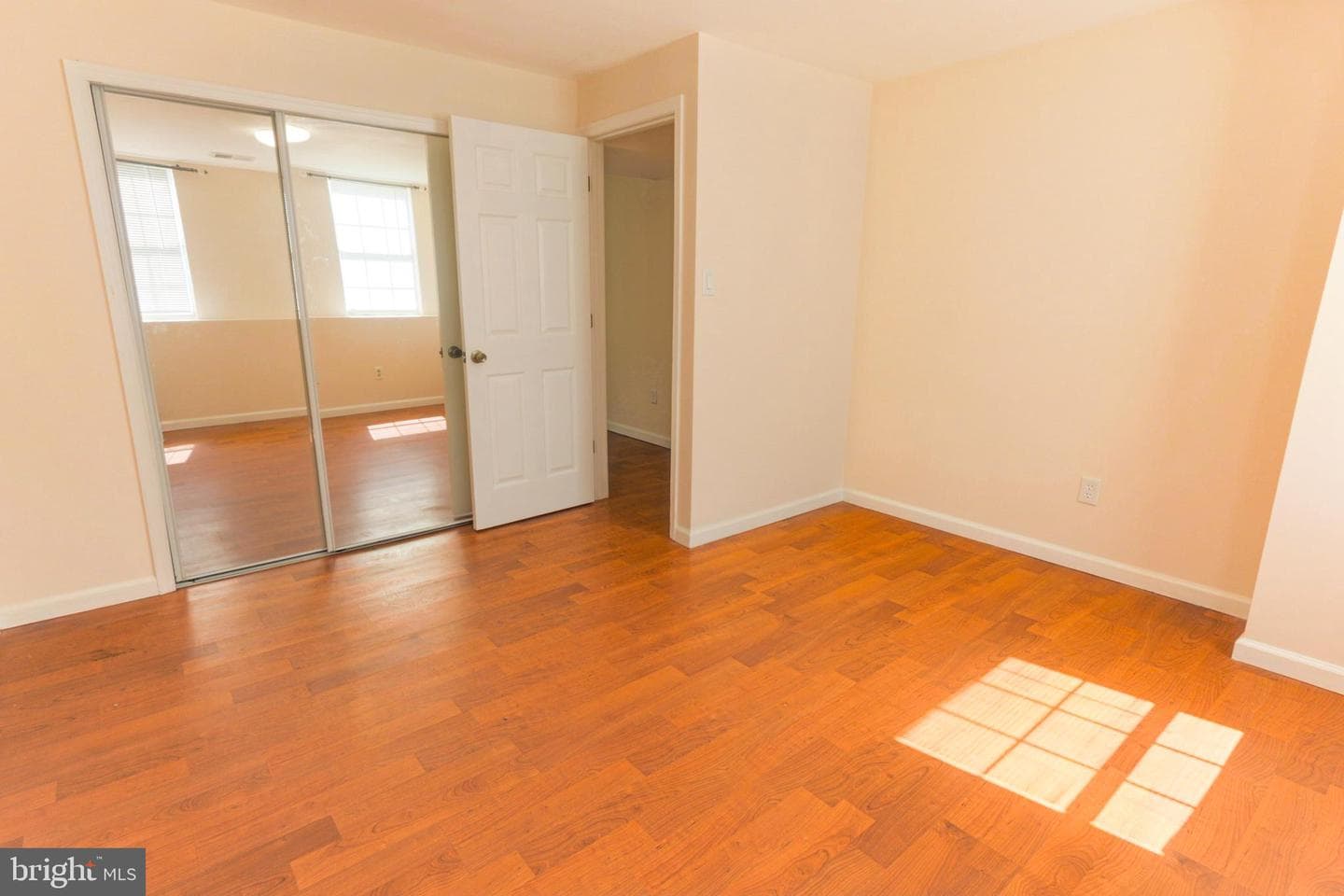 47 Clark Lane photo 32