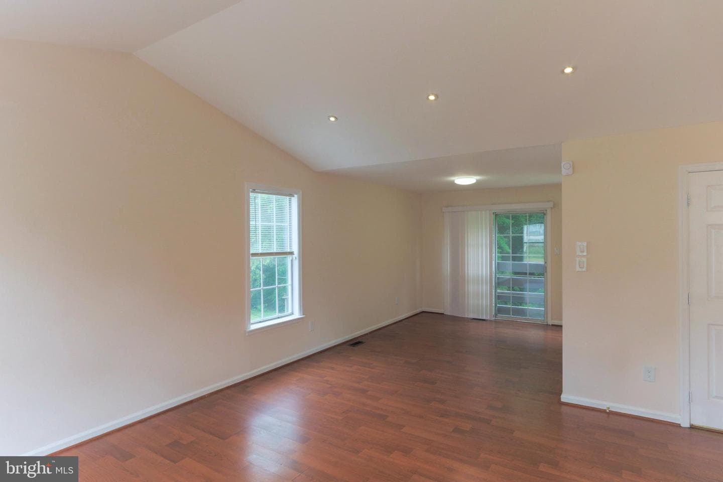 47 Clark Lane photo 7