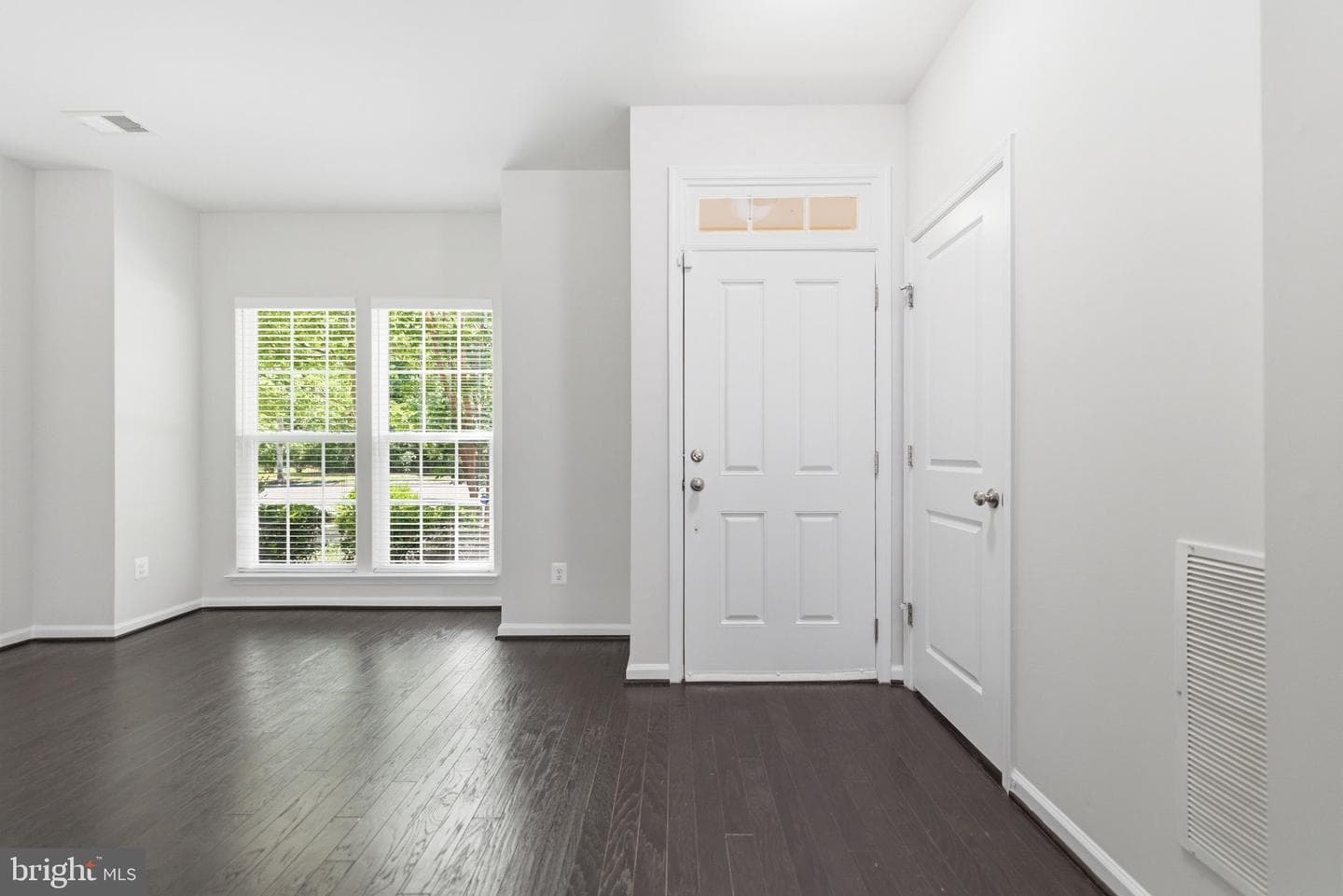 206 Shields Road photo 2