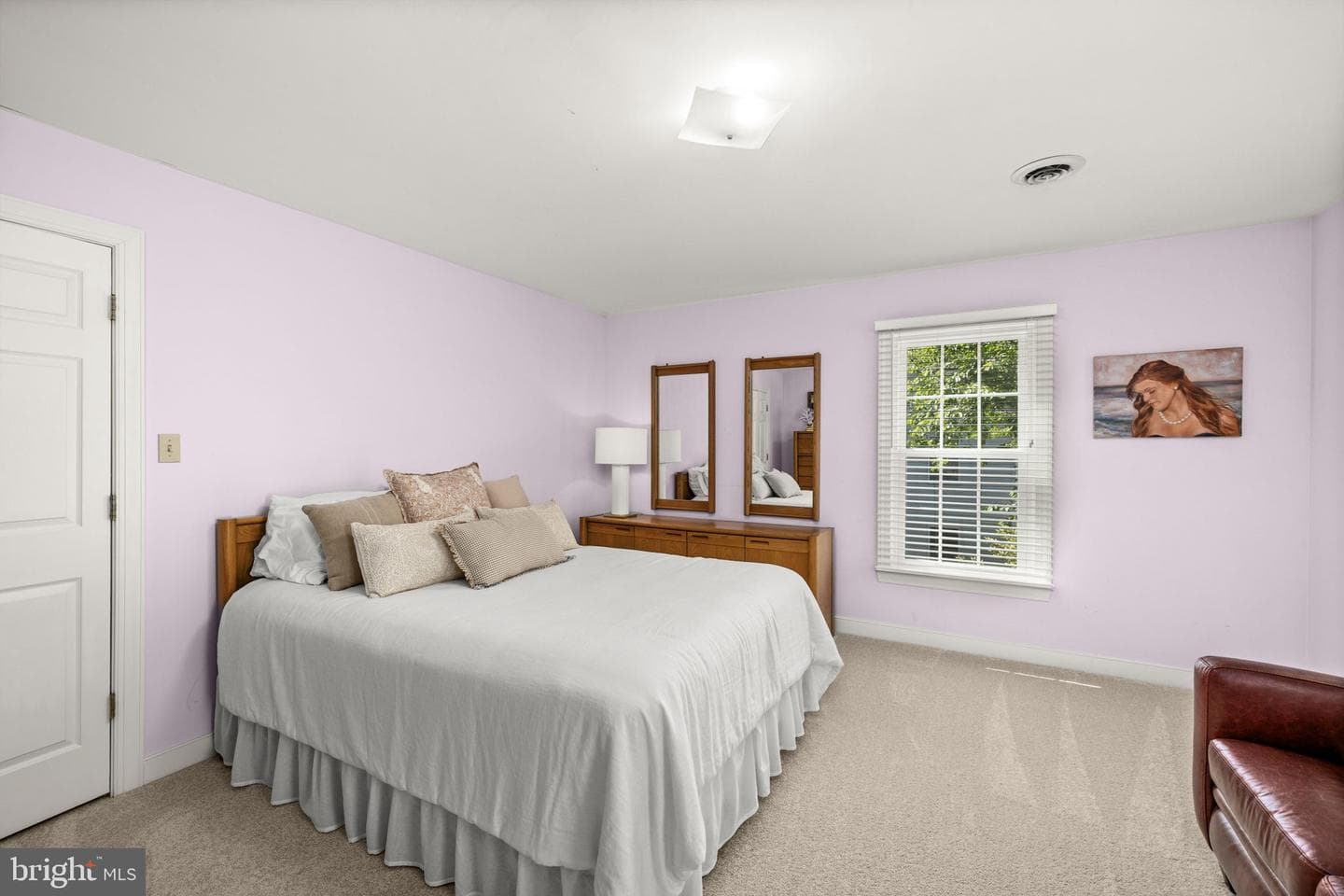 10 N Pointe Drive photo 29