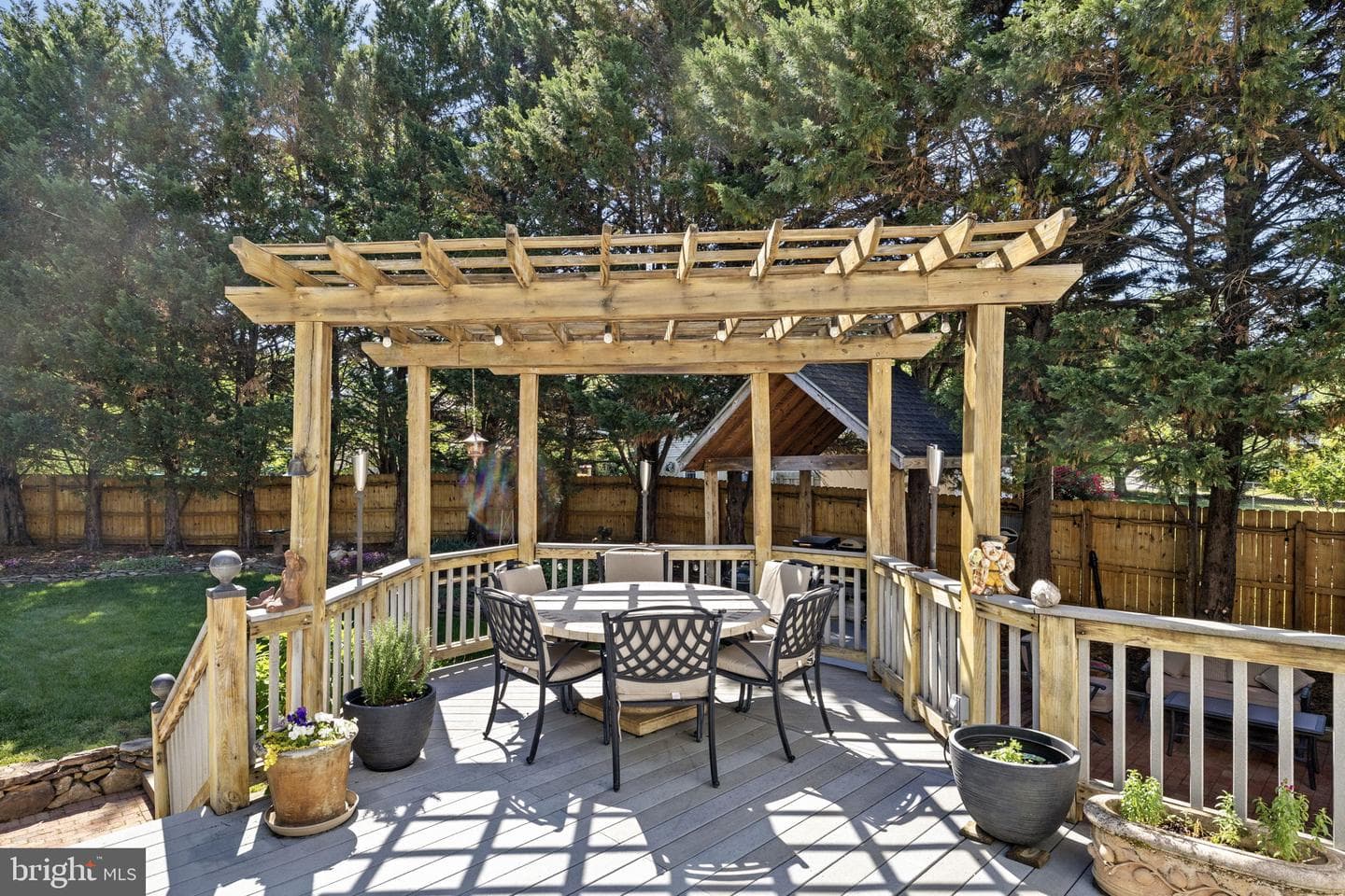 10 N Pointe Drive photo 42