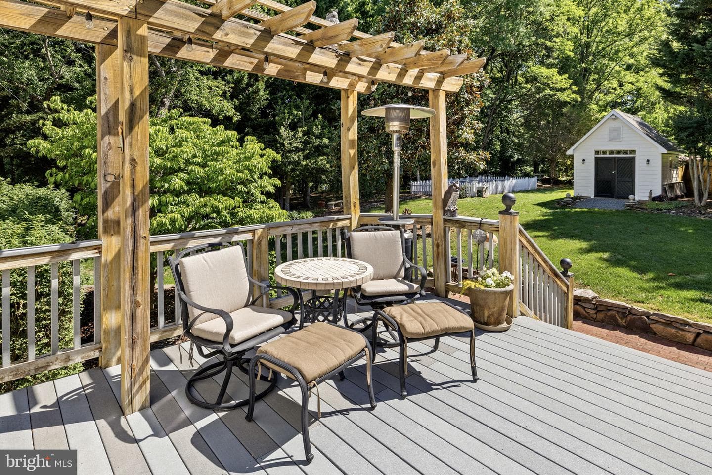 10 N Pointe Drive photo 43