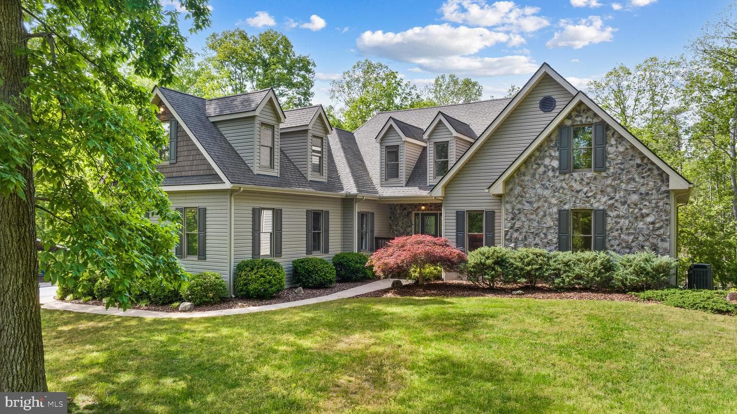 136 Holly Berry Road photo 3