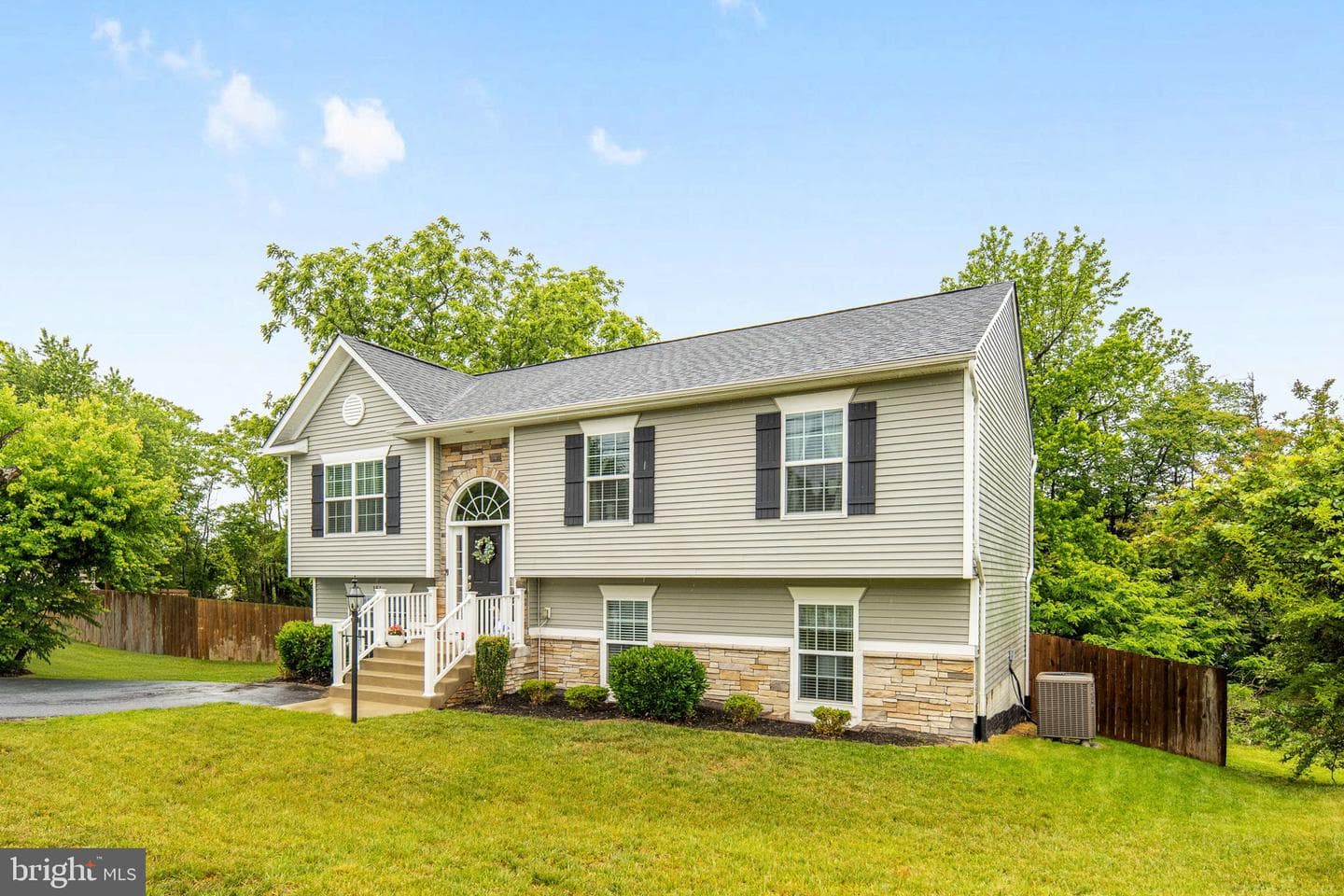 151 Deacon Road photo 5